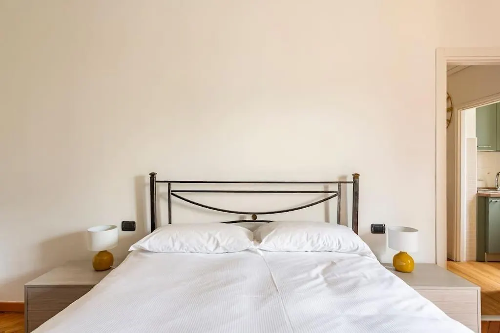 Casa Washington, Corso Vercelli, Citylife, Milano Italy