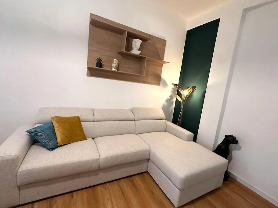 Casa Washington, Corso Vercelli, Citylife, Milano Italy