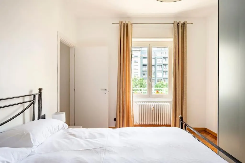 Apartment Casa Washington, Corso Vercelli, Citylife, Milano