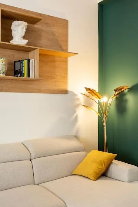 Apartment Casa Washington, Corso Vercelli, Citylife, Milano
