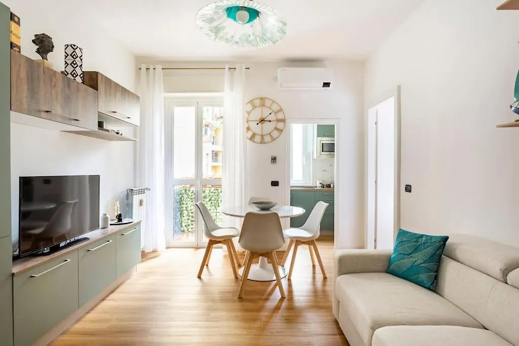 Casa Washington, Corso Vercelli, Citylife, Milano contacts